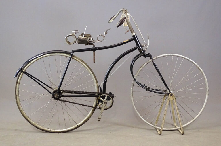 Victor Spring Fork Hard Tire Safety Bicycle